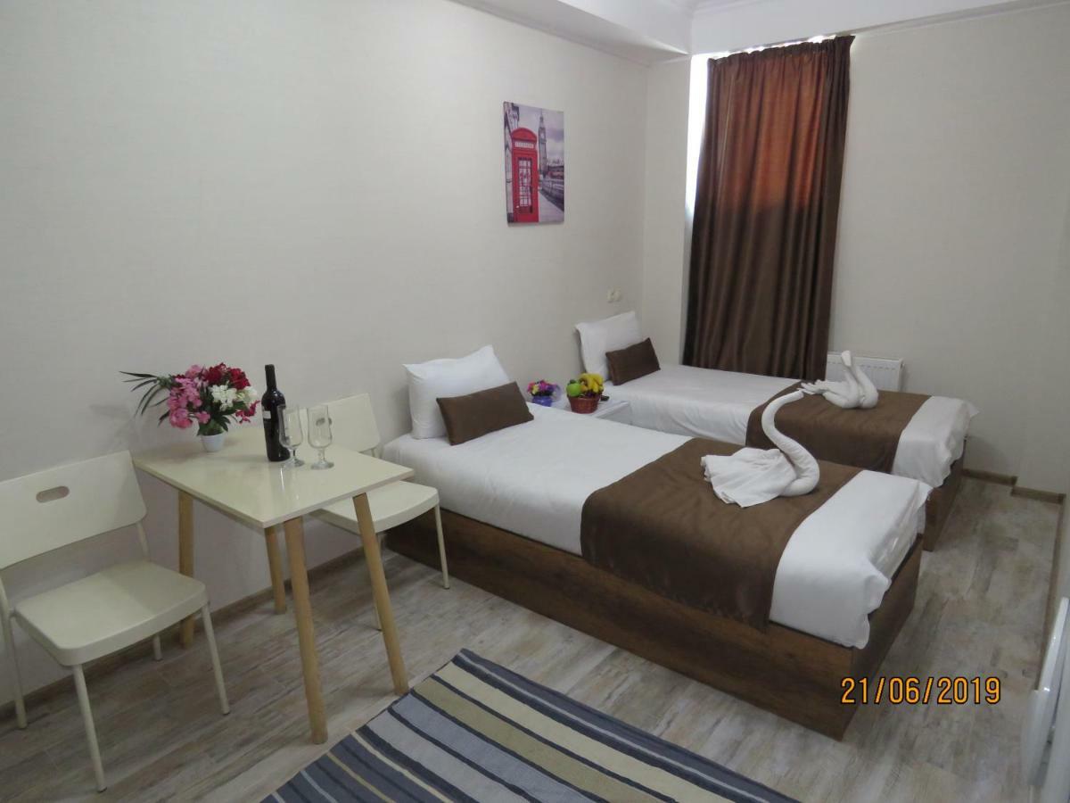 Atlas Hotel Tbiliszi Kültér fotó